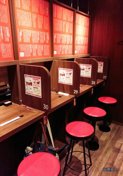 『一蘭拉麵』台灣分店-座位