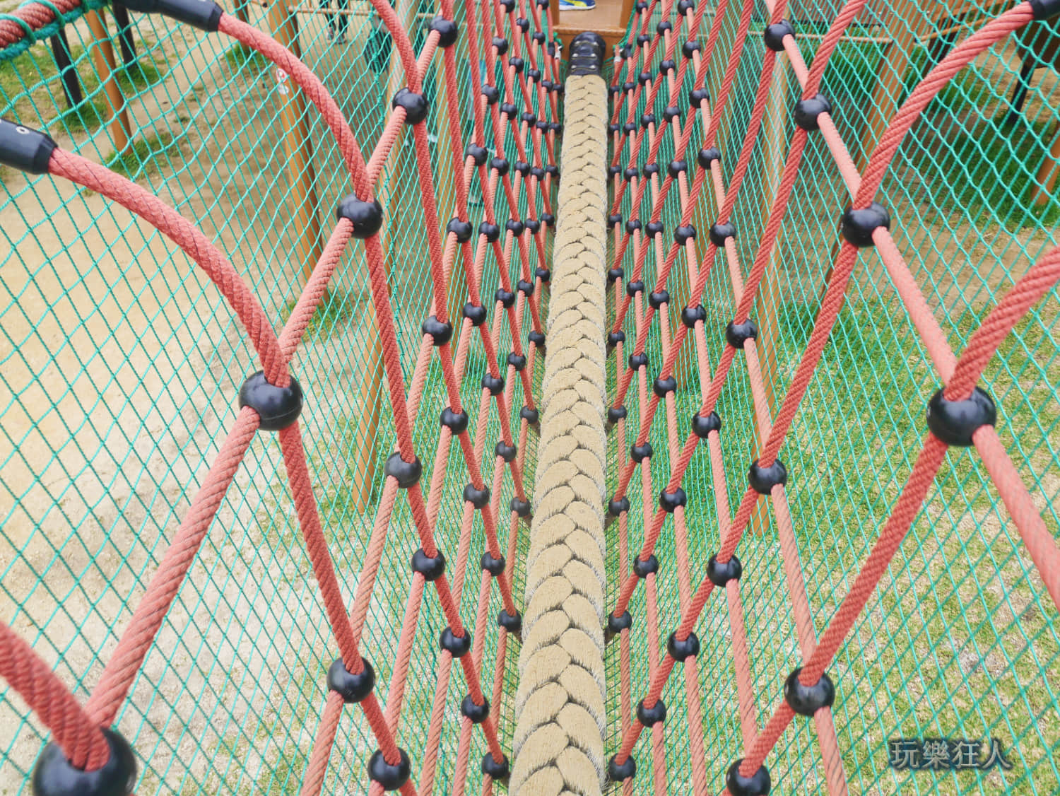 「奥武山公園」吊橋