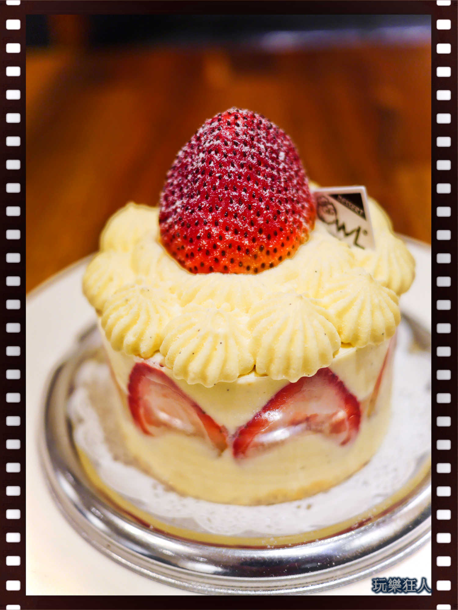『貓頭鷹法式手工甜點 』咖啡廳-法式草莓蛋糕